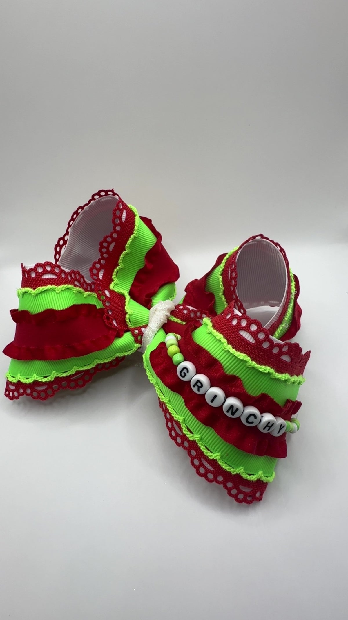 Grinchy beaded bow